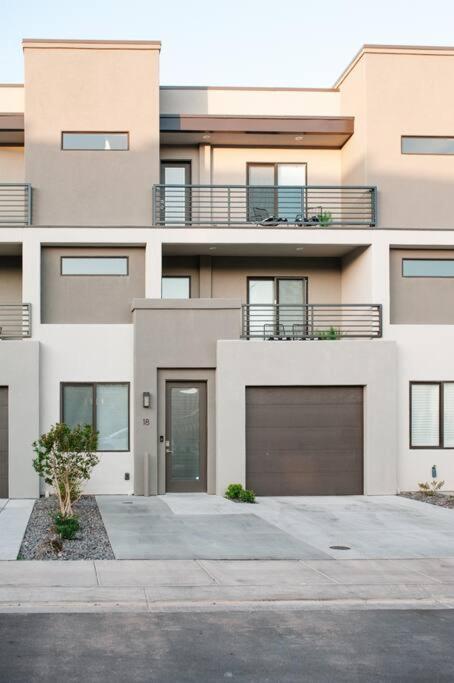 Zen Trail Retreat - New 5 Bedroom Luxury Condo St. George Exterior foto