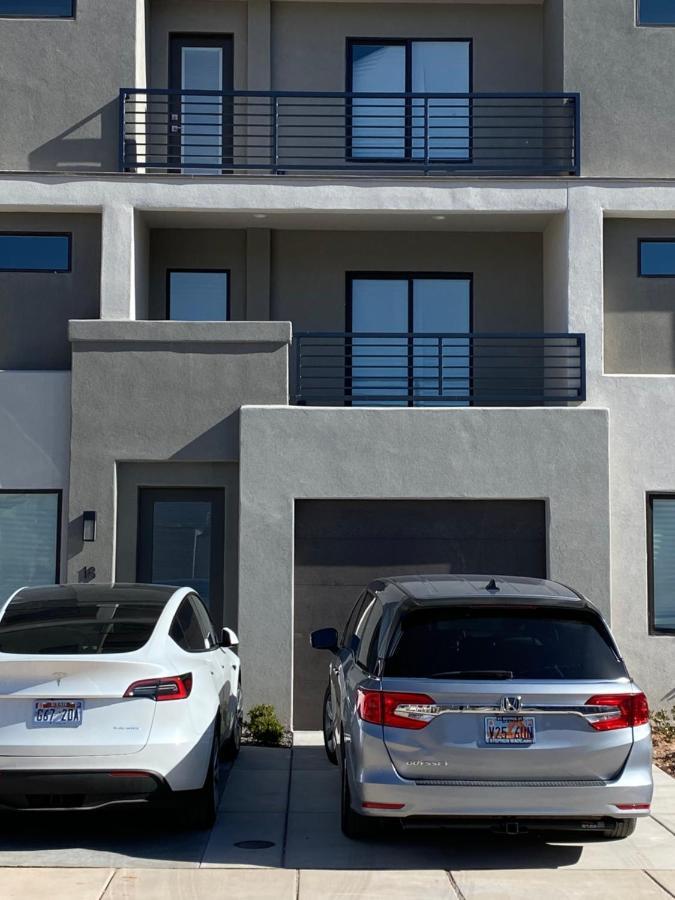 Zen Trail Retreat - New 5 Bedroom Luxury Condo St. George Exterior foto
